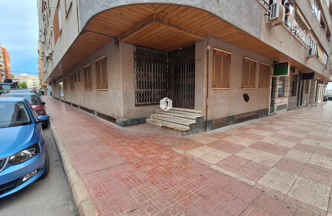 Segunda mano - Apartamento / piso -
Torrevieja - Acequion