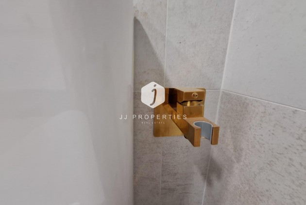 Segunda mano - Apartamento / piso -
Torrevieja - Acequion