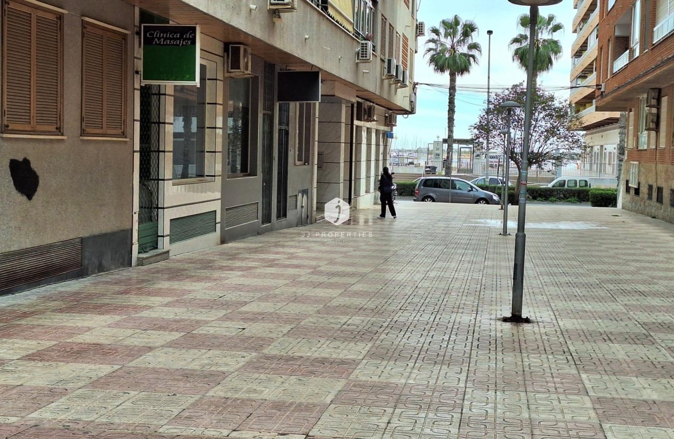 Segunda mano - Apartamento / piso -
Torrevieja - Acequion