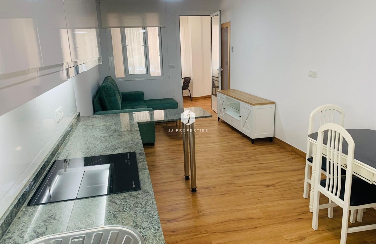 Segunda mano - Apartamento / piso -
Torrevieja - Playa del Cura