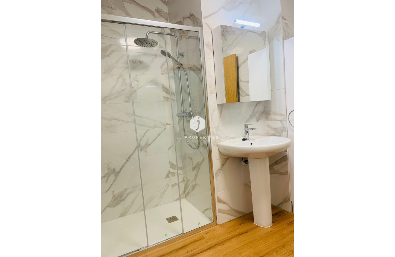 Segunda mano - Apartamento / piso -
Torrevieja - Playa del Cura