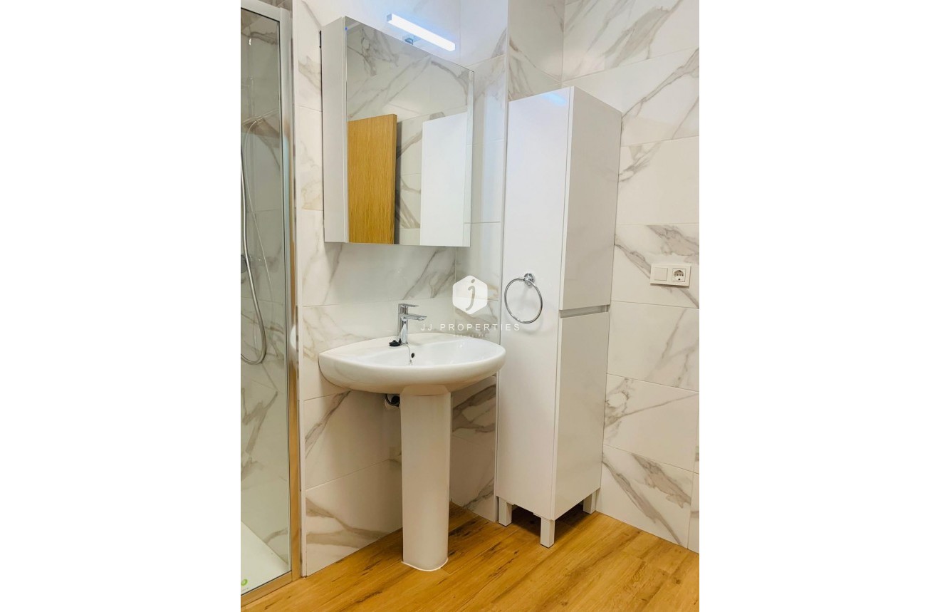 Segunda mano - Apartamento / piso -
Torrevieja - Playa del Cura