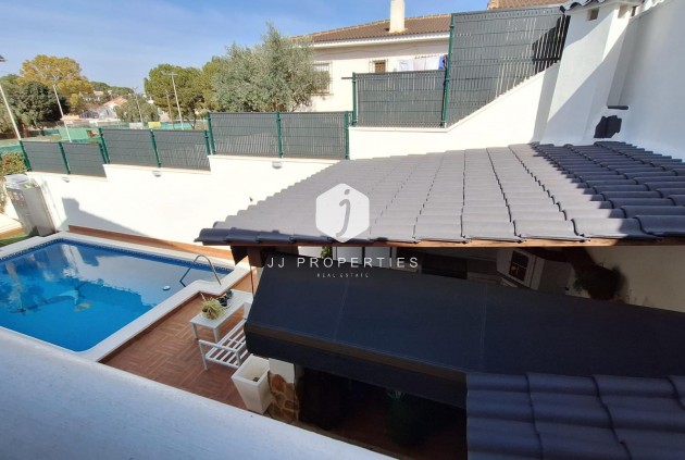 Segunda mano - Villa -
Torrevieja - Los Balcones - Los Altos del Edén