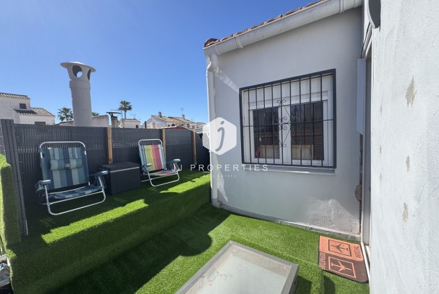 Z drugiej ręki - Szalet -
San Miguel de Salinas - Inland