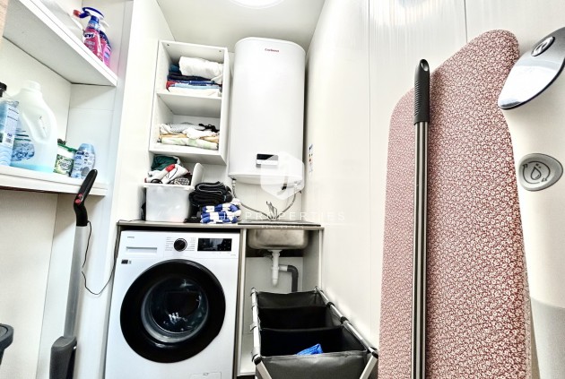 Z drugiej ręki - Szalet -
San Miguel de Salinas - Inland