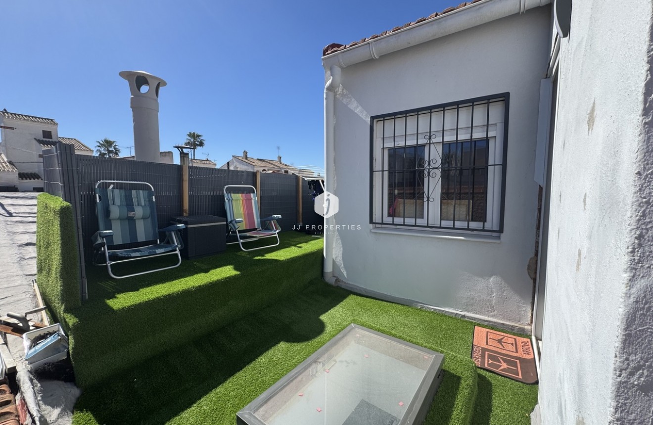 Z drugiej ręki - Szalet -
San Miguel de Salinas - Inland