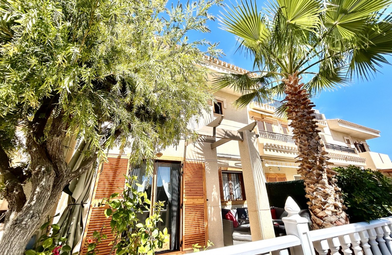 Segunda mano - Chalet -
Playa Flamenca - Costa Blanca