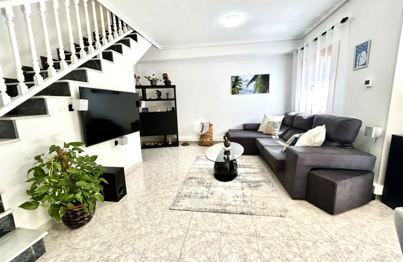 Segunda mano - Chalet -
Playa Flamenca - Costa Blanca