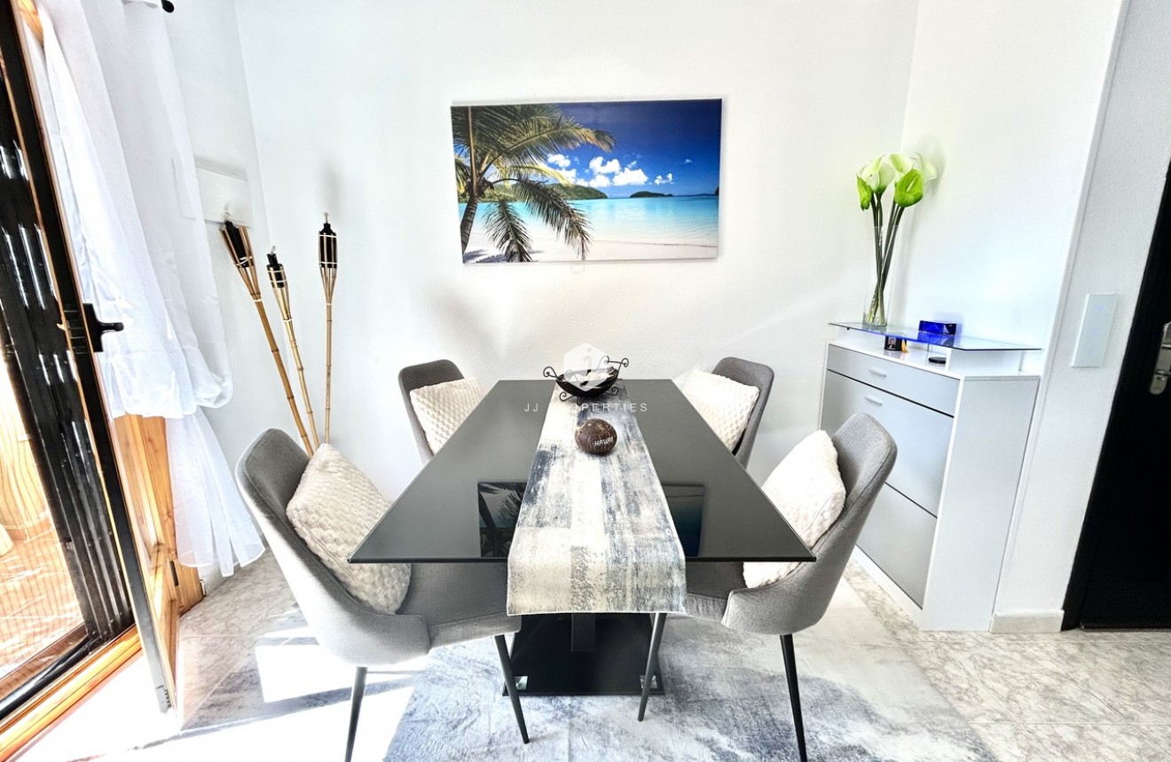 Segunda mano - Chalet -
Playa Flamenca - Costa Blanca