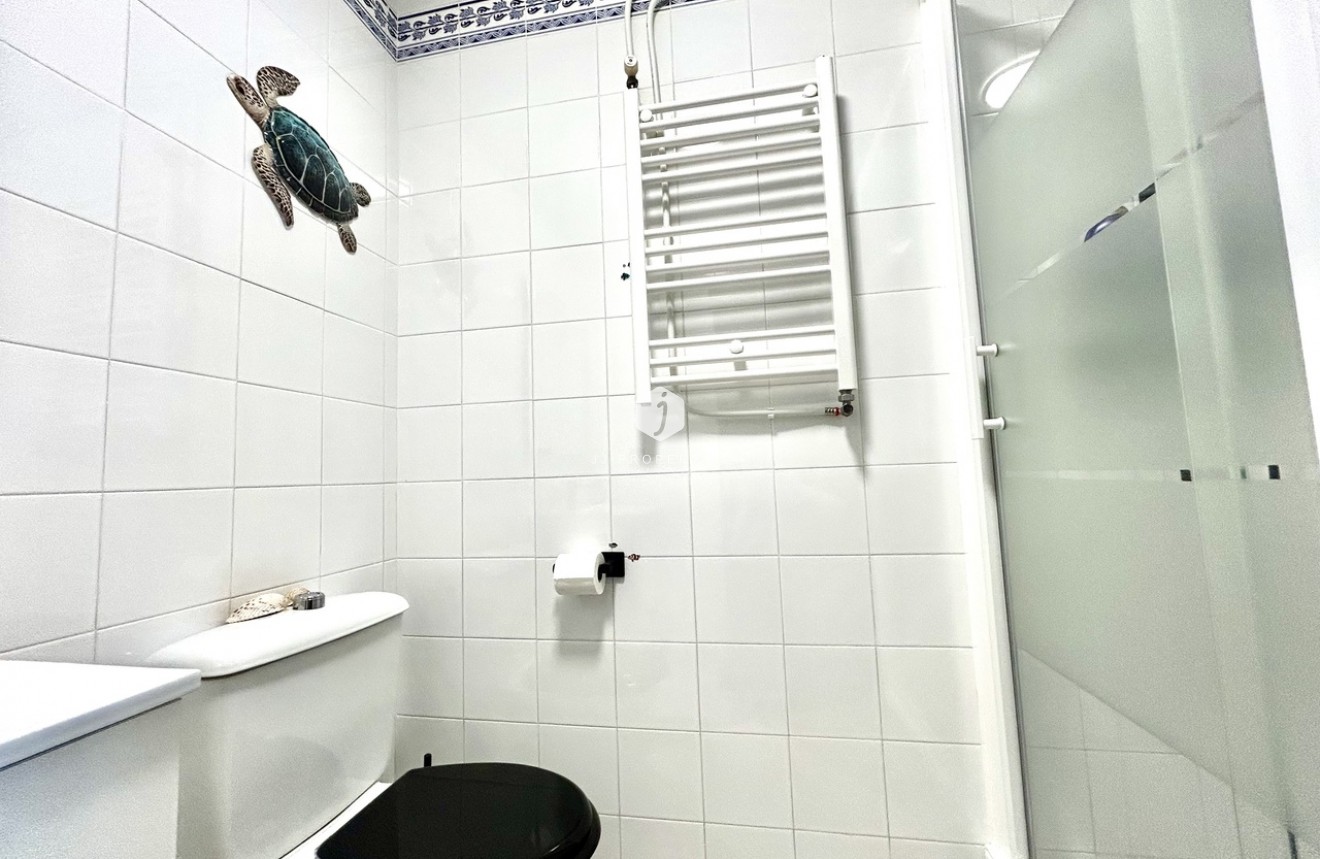 Segunda mano - Chalet -
Playa Flamenca - Costa Blanca