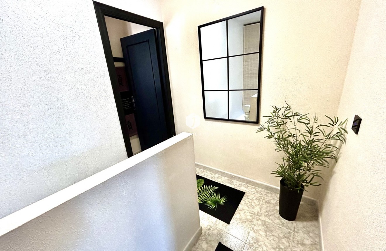 Segunda mano - Chalet -
Playa Flamenca - Costa Blanca