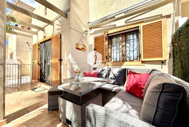 Segunda mano - Chalet -
Playa Flamenca - Costa Blanca