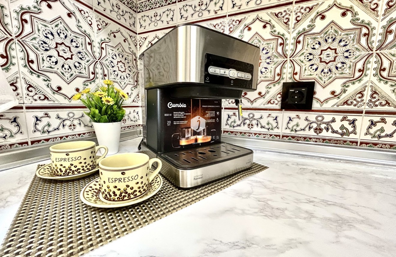 Segunda mano - Chalet -
Playa Flamenca - Costa Blanca