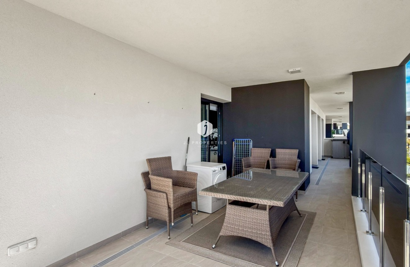 Segunda mano - Apartamento / piso -
Orihuela Costa - Costa Blanca