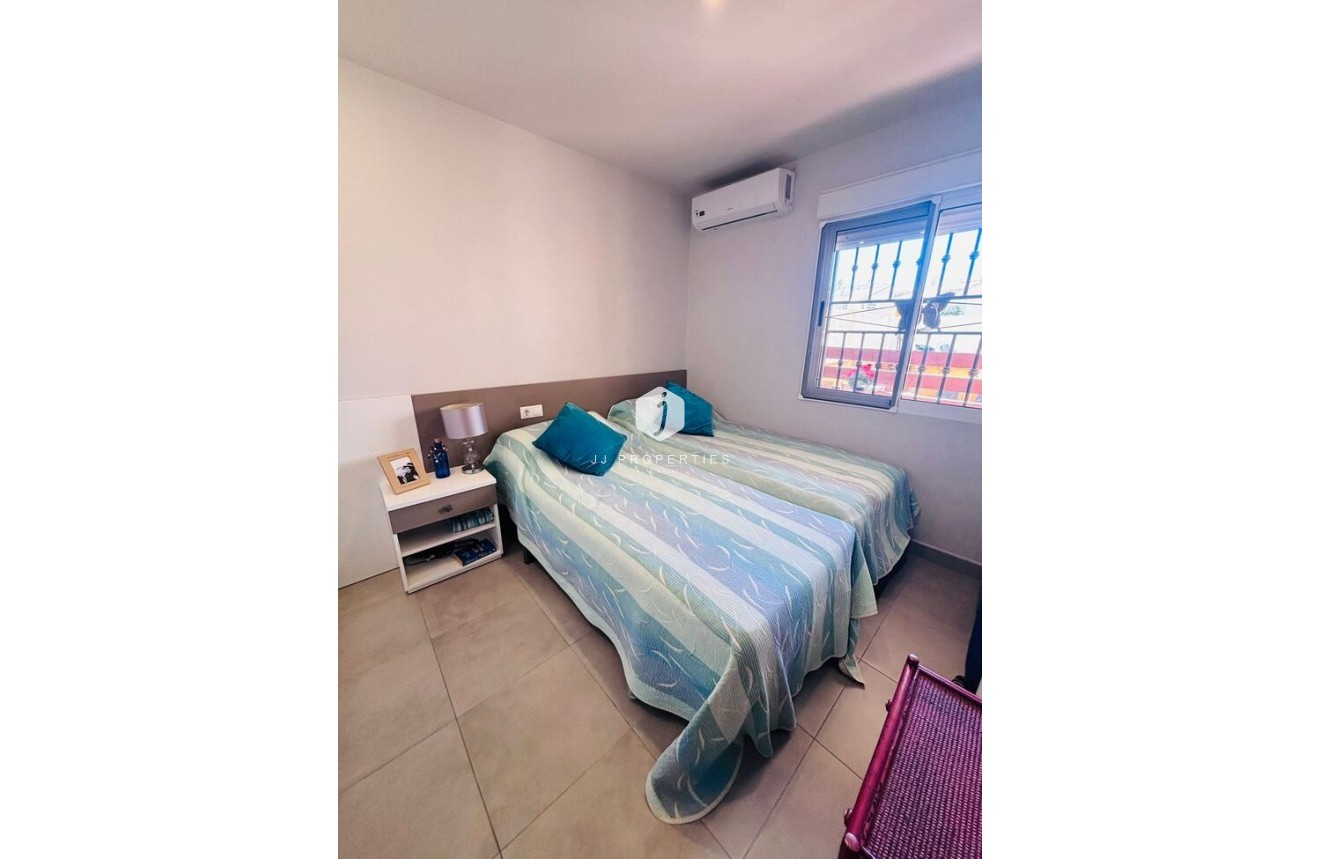 Segunda mano - Apartamento / piso -
Torrevieja - Costa Blanca