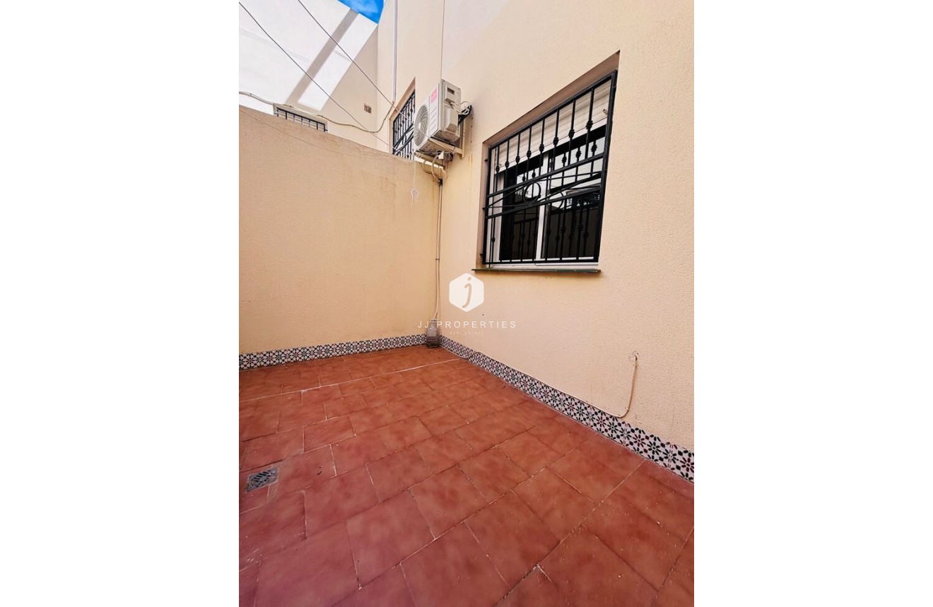 Segunda mano - Apartamento / piso -
Torrevieja - Costa Blanca