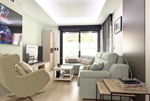 Segunda mano - Villa -
Orihuela Costa - Costa Blanca