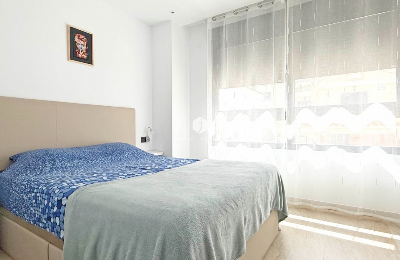 Segunda mano - Villa -
Orihuela Costa - Costa Blanca