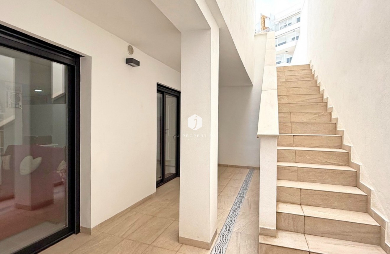 Segunda mano - Villa -
Orihuela Costa - Costa Blanca