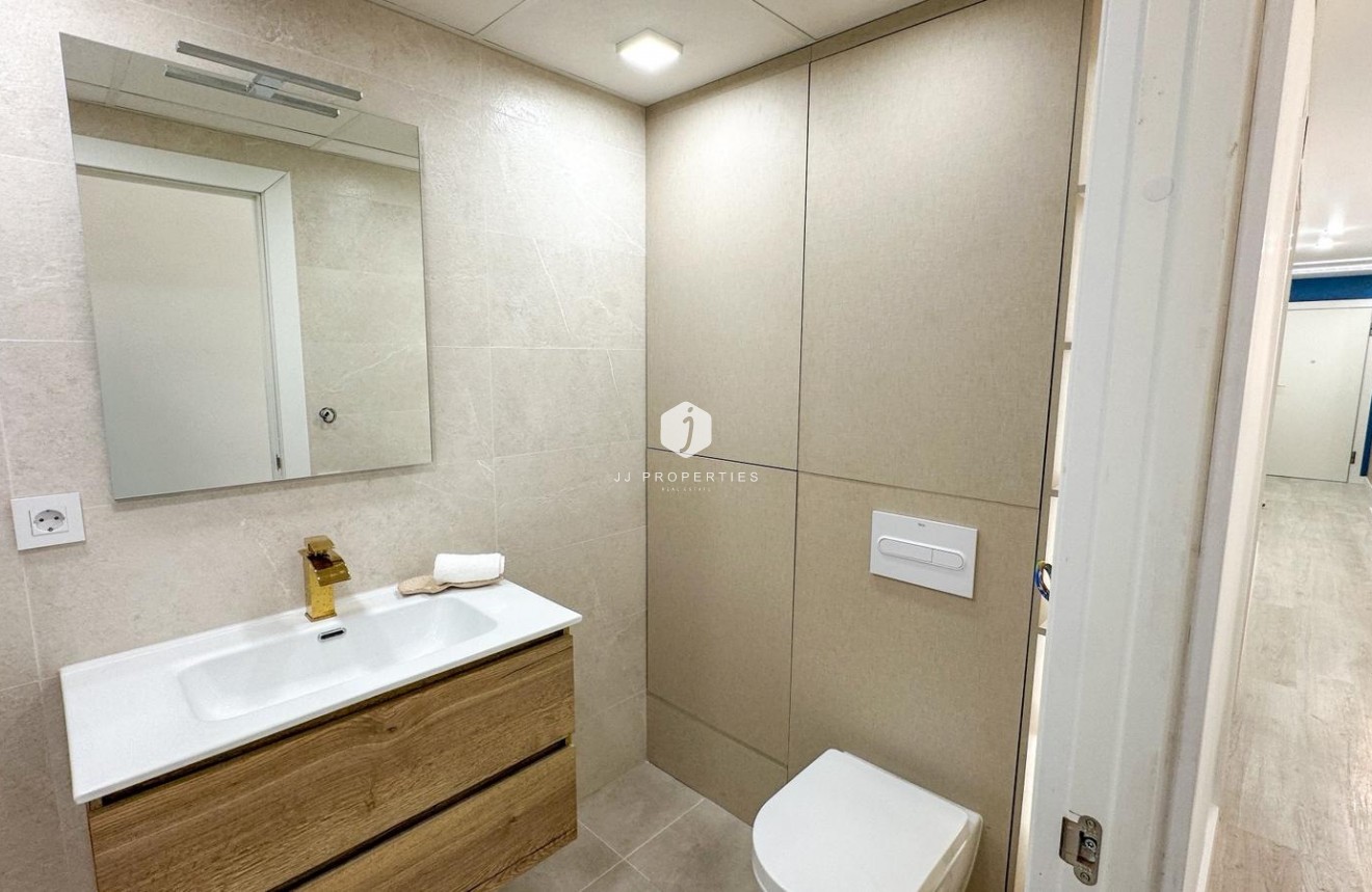 Segunda mano - Apartamento / piso -
Torrevieja - Costa Blanca