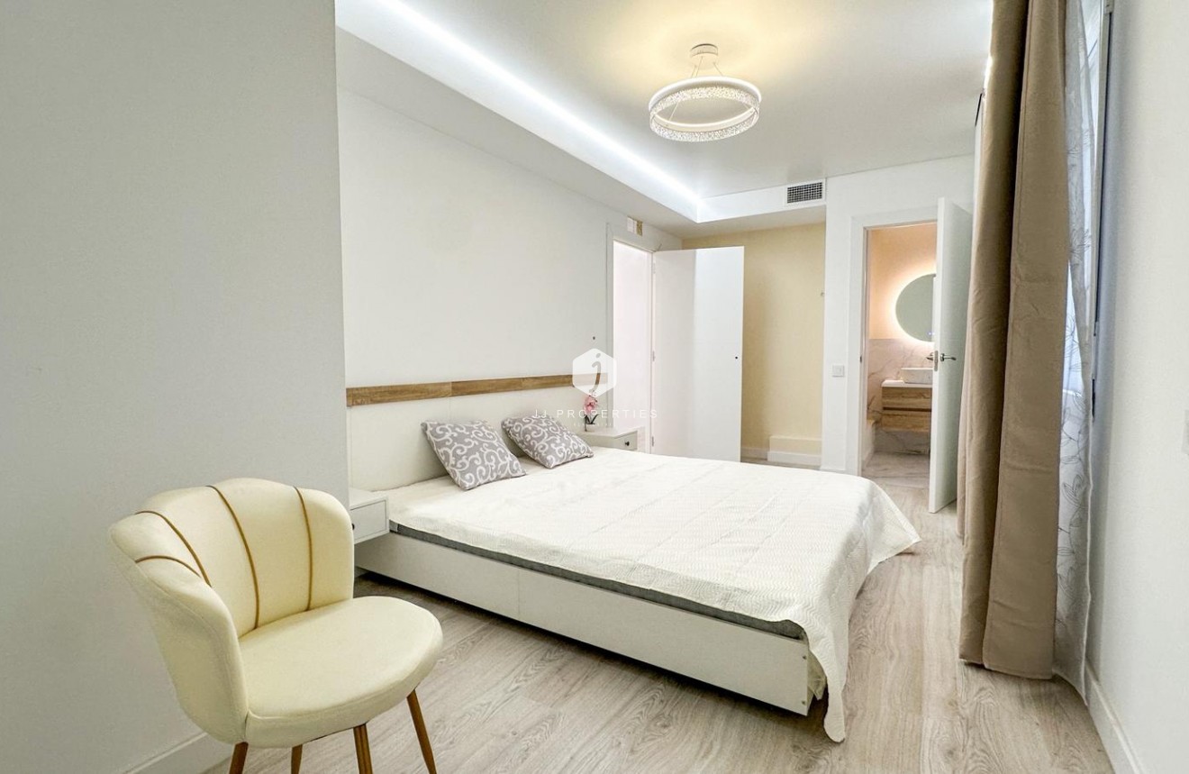 Segunda mano - Apartamento / piso -
Torrevieja - Costa Blanca