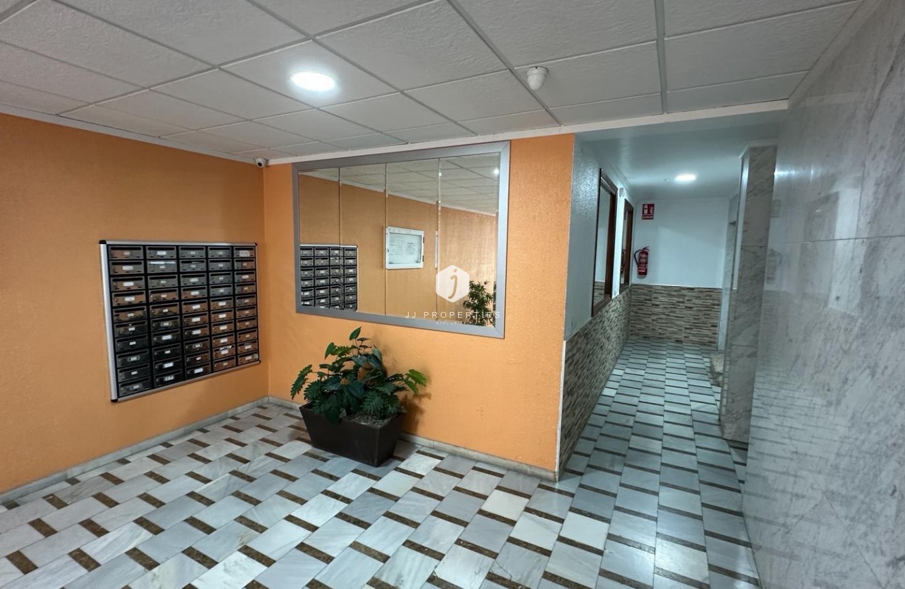 Segunda mano - Apartamento / piso -
Torrevieja - Costa Blanca