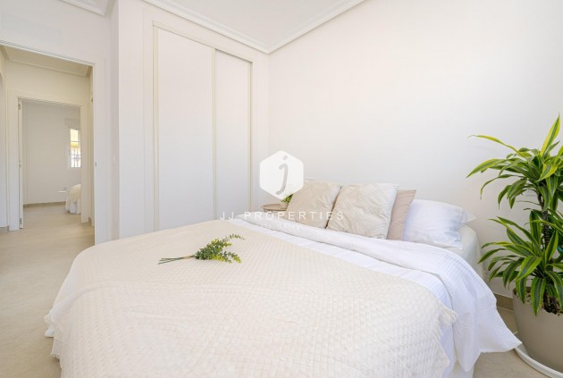 Segunda mano - Apartamento / piso -
Orihuela Costa - Lomas de Cabo Roig