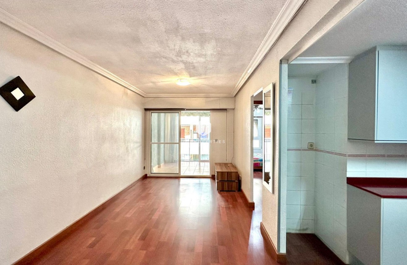 D'occasion - Appartement -
Torrevieja - Acequion