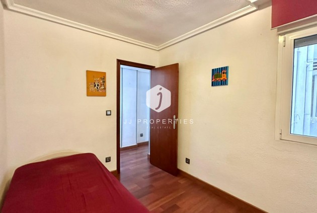 D'occasion - Appartement -
Torrevieja - Acequion