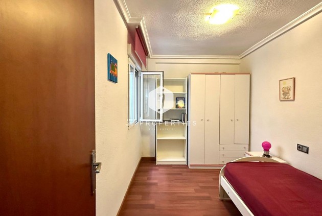 D'occasion - Appartement -
Torrevieja - Acequion