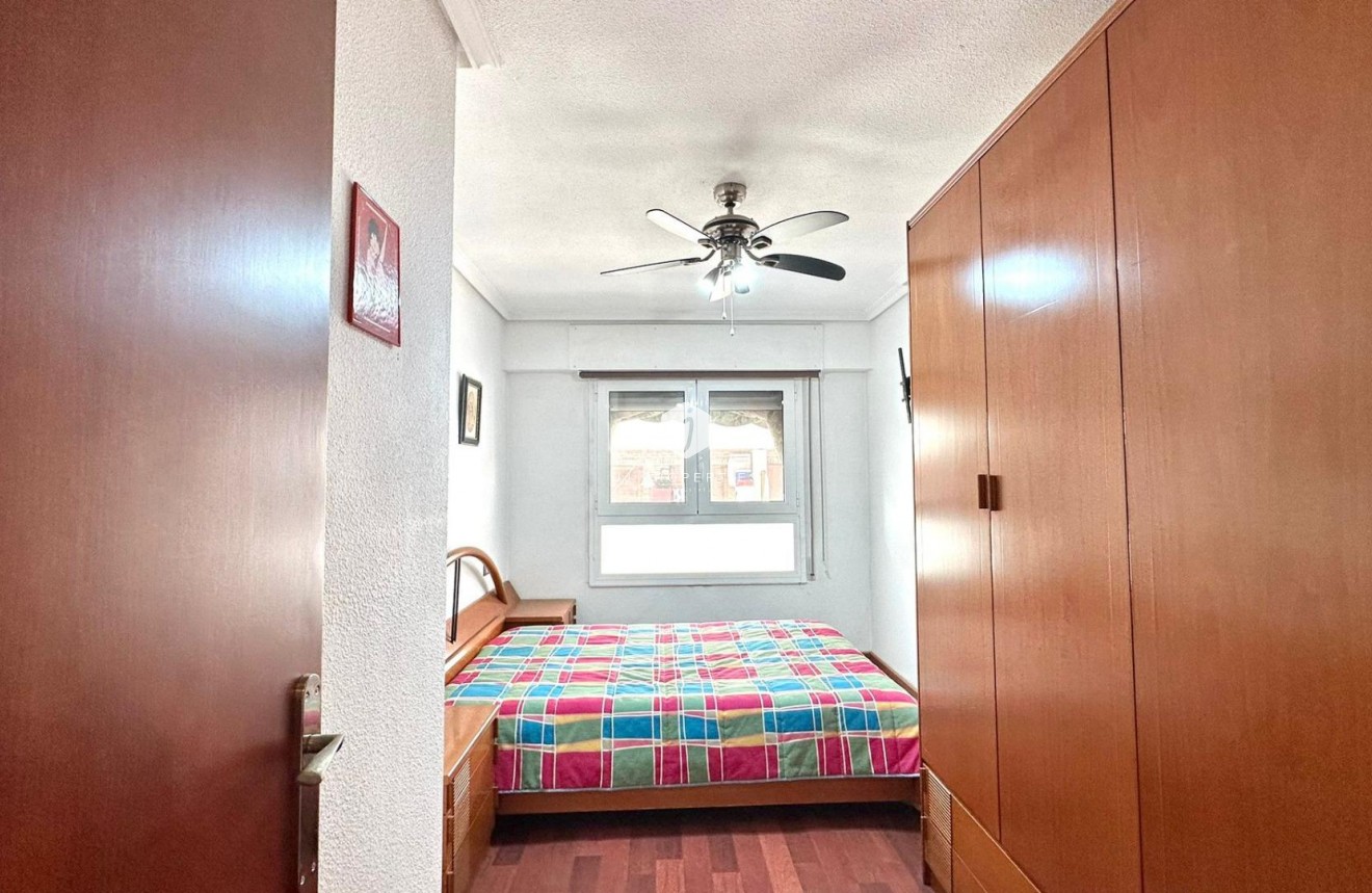 D'occasion - Appartement -
Torrevieja - Acequion