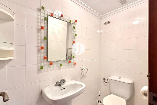 D'occasion - Appartement -
Torrevieja - Acequion