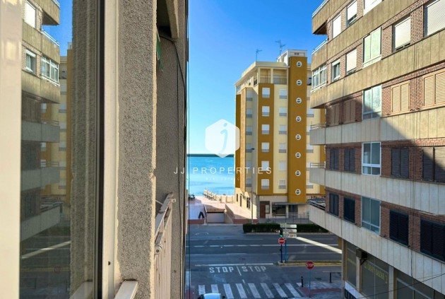 D'occasion - Appartement -
Torrevieja - Acequion