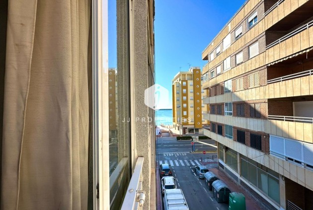 D'occasion - Appartement -
Torrevieja - Acequion