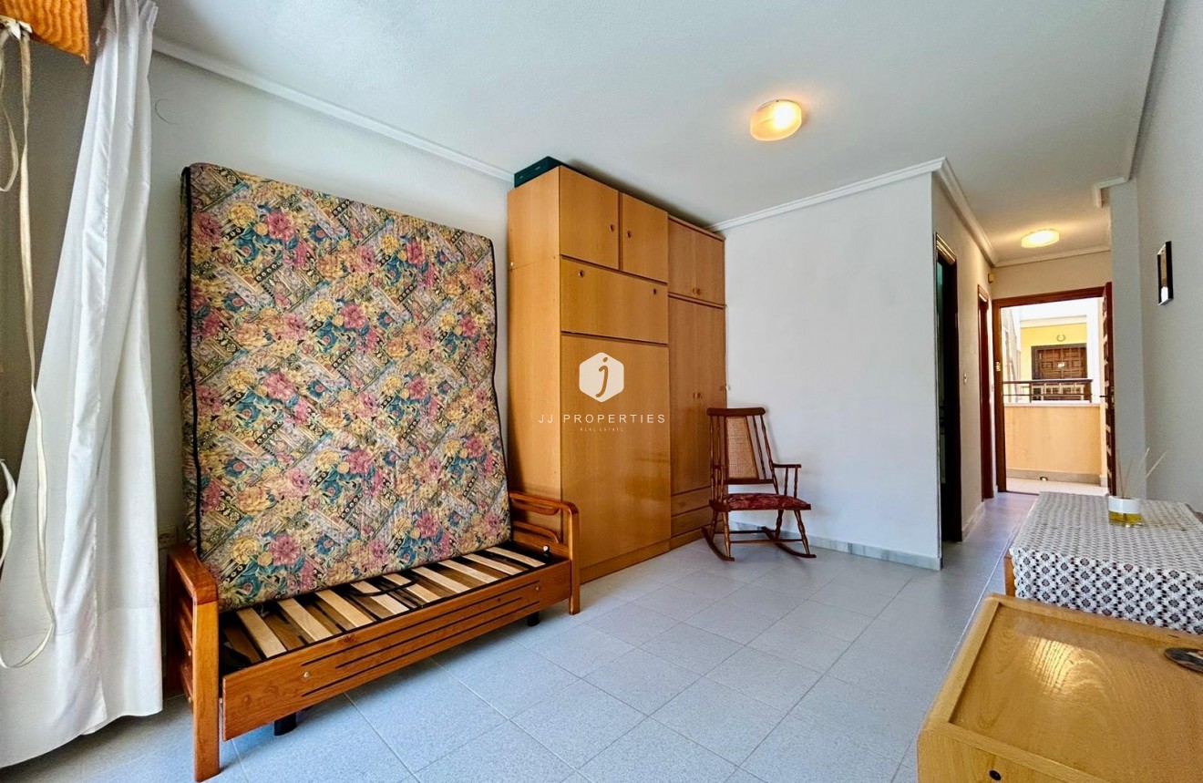 Tweedehands - Appartement / flat -
El Chaparral - Inland