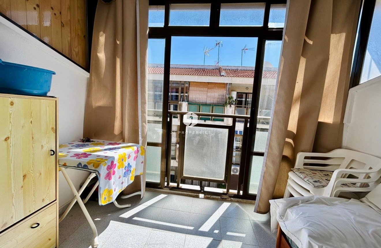 Tweedehands - Appartement / flat -
El Chaparral - Inland