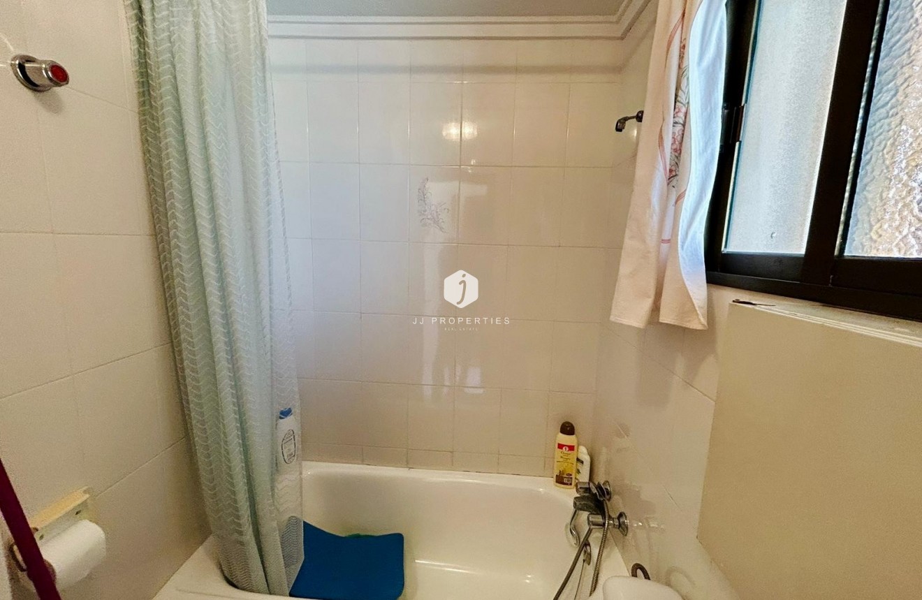 Tweedehands - Appartement / flat -
El Chaparral - Inland