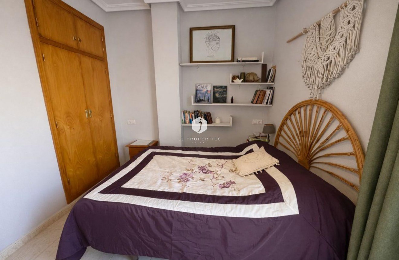 Tweedehands - Appartement / flat -
Torrevieja - Costa Blanca