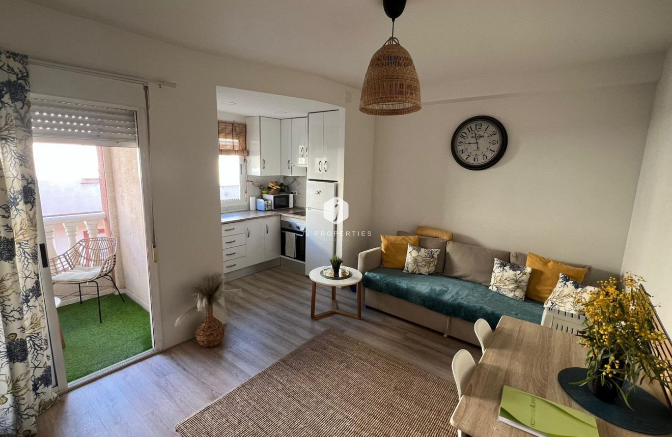 Segunda mano - Apartamento / piso -
Torrevieja - Centro