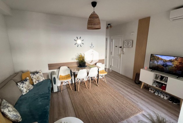 Segunda mano - Apartamento / piso -
Torrevieja - Centro