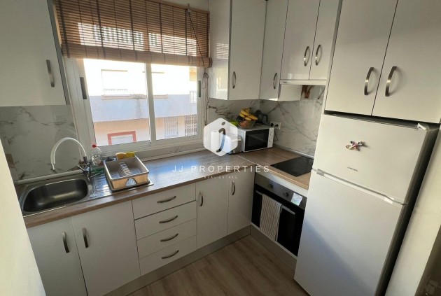 Segunda mano - Apartamento / piso -
Torrevieja - Centro