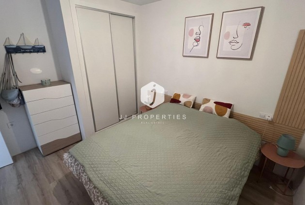 Segunda mano - Apartamento / piso -
Torrevieja - Centro