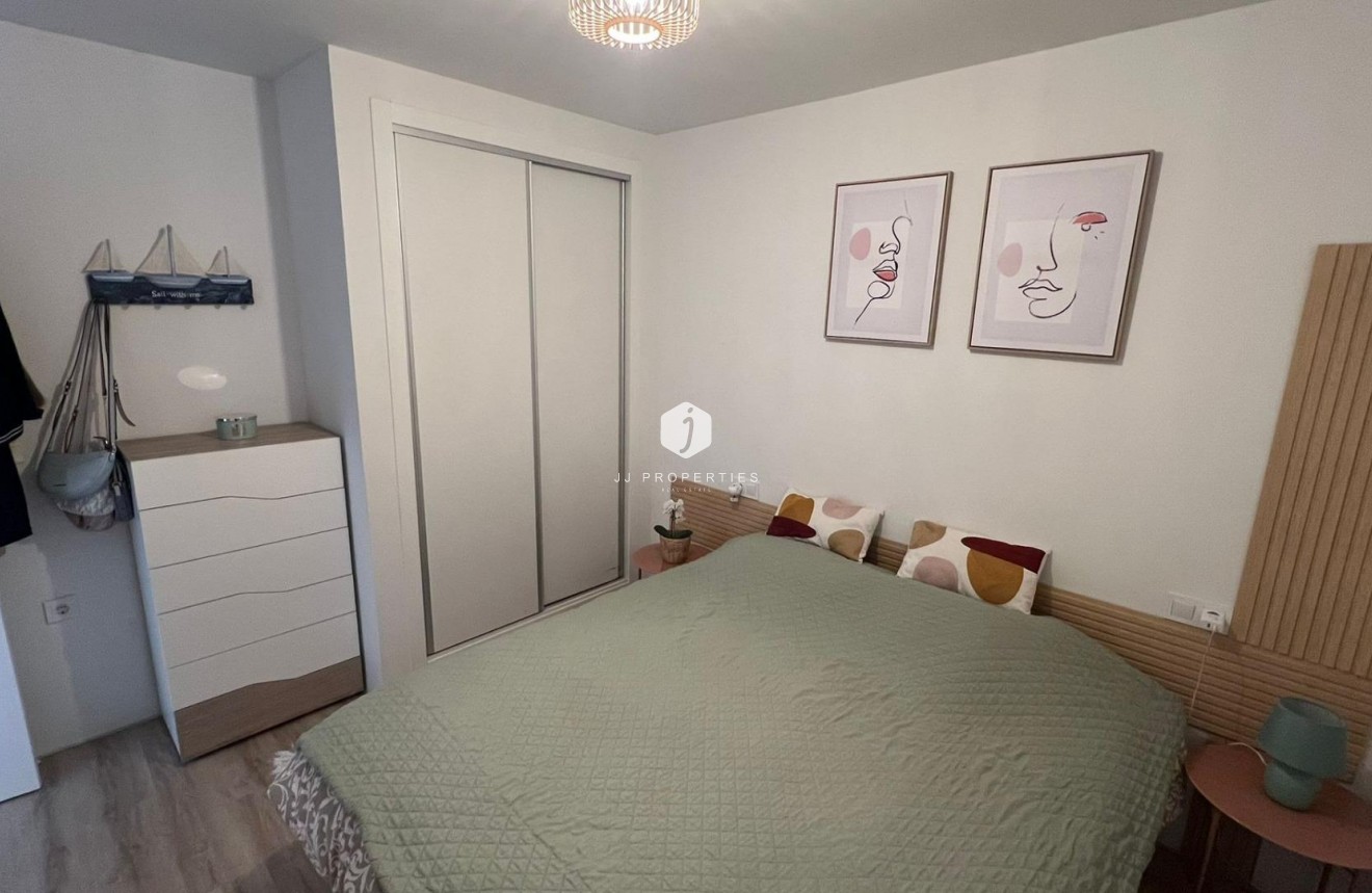 Segunda mano - Apartamento / piso -
Torrevieja - Centro