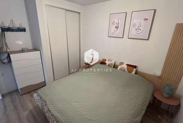 Segunda mano - Apartamento / piso -
Torrevieja - Centro