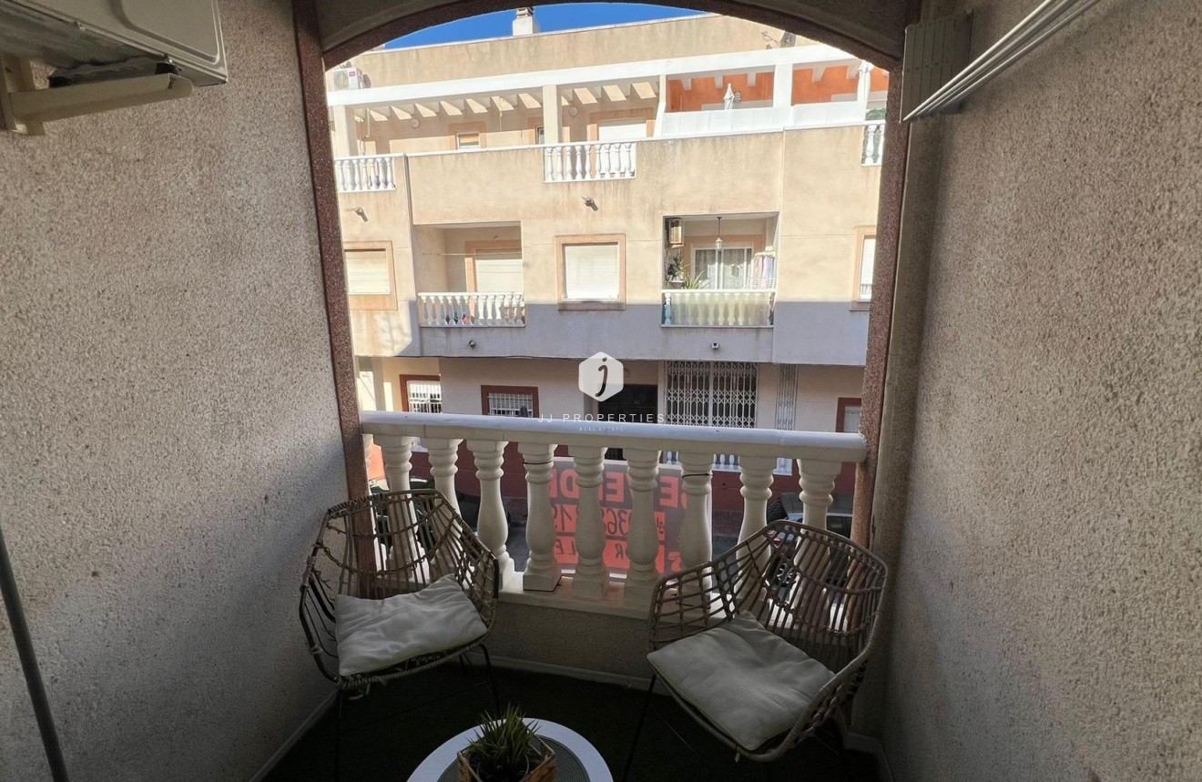 Segunda mano - Apartamento / piso -
Torrevieja - Centro