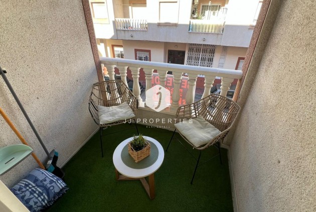 Segunda mano - Apartamento / piso -
Torrevieja - Centro