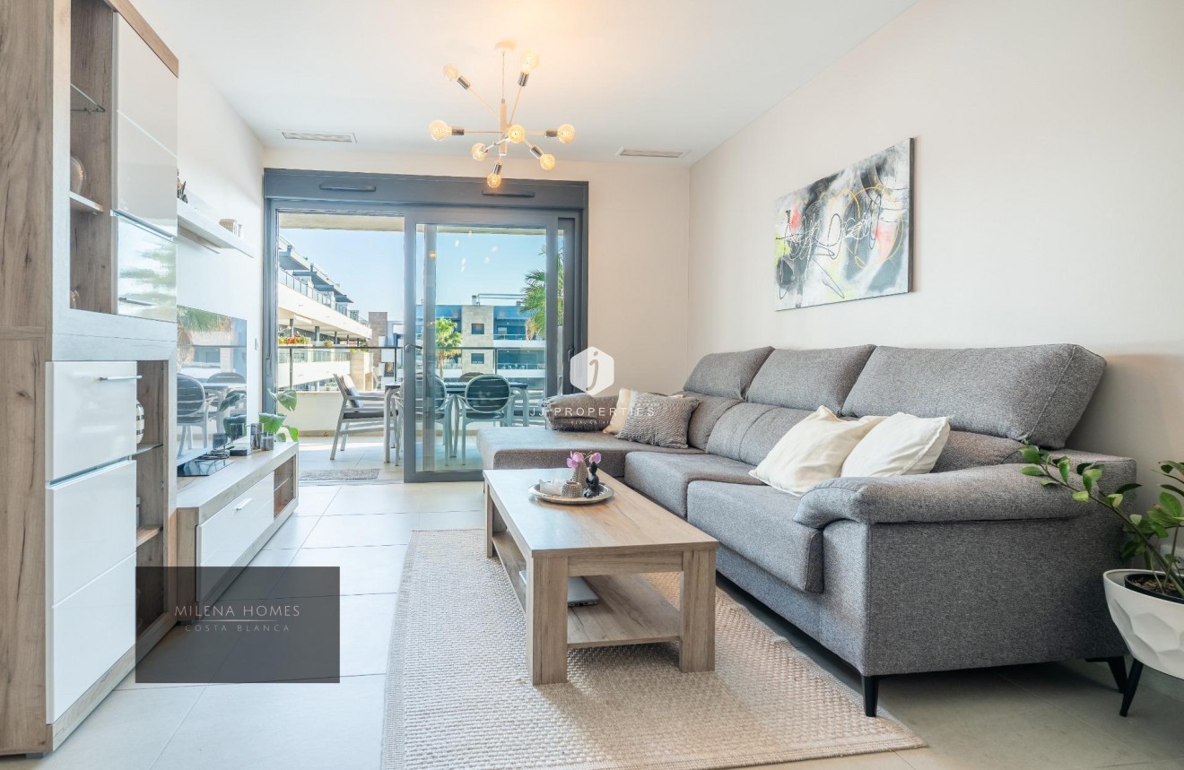 Segunda mano - Apartamento / piso -
Orihuela Costa - La Zenia