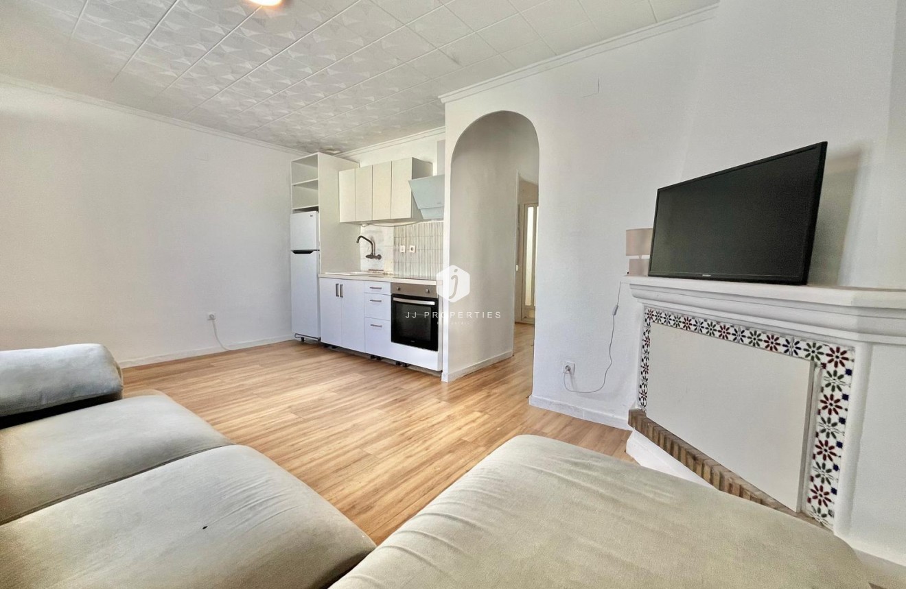 Segunda mano - Bungalow -
Torrevieja - La Siesta - El Salado - Torreta