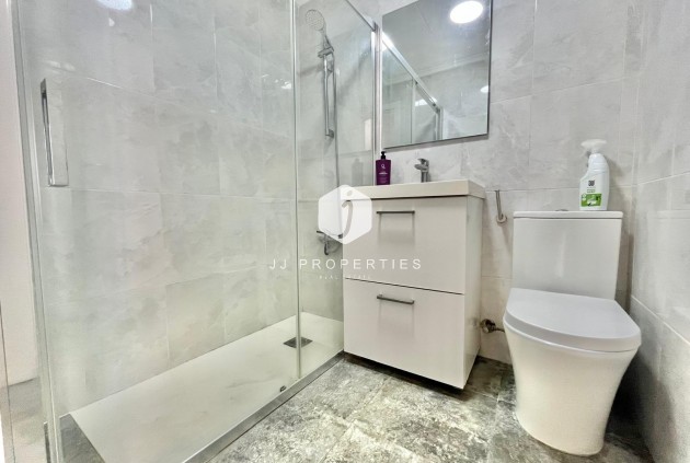 Segunda mano - Bungalow -
Torrevieja - La Siesta - El Salado - Torreta