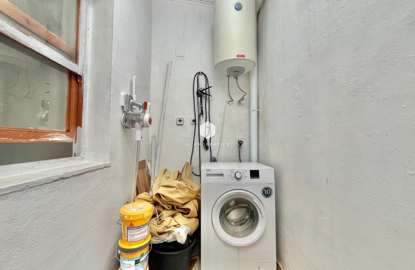 Segunda mano - Bungalow -
Torrevieja - La Siesta - El Salado - Torreta